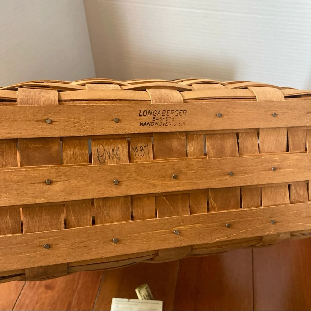 VTG J. W. Collection Longaberger Bread & Milk handwoven Basket 15x17”